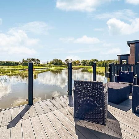 Waterside Hambleton Lakeside Lodges Poulton-le-Fylde Buitenkant foto